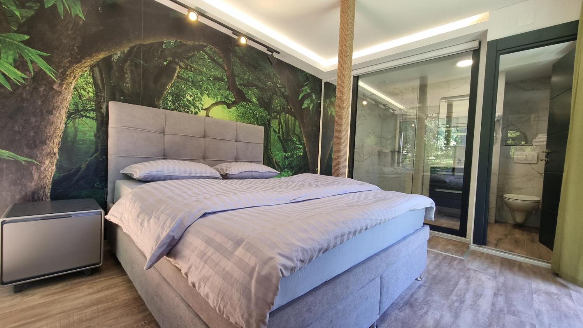 B&B Botel Charlie Beograd Bagian luar foto